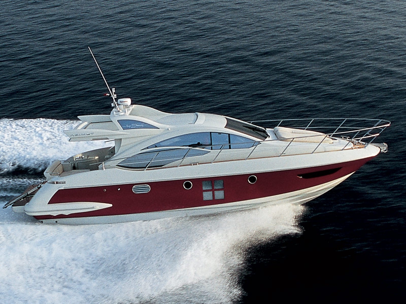 Crewed Motor Yacht Azimut 43S photo 3