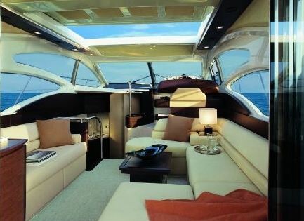 Crewed Motor Yacht Azimut 43S photo 5