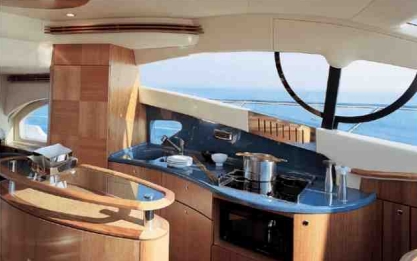 Crewed Motor Yacht Azimut 58 photo 7