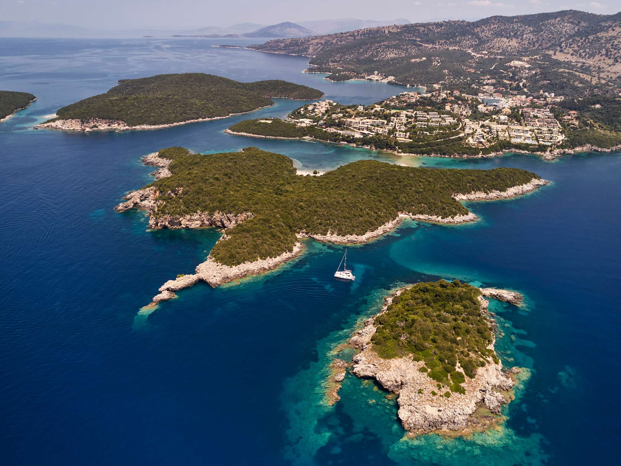 Crewed Catamaran AZUL photo 3