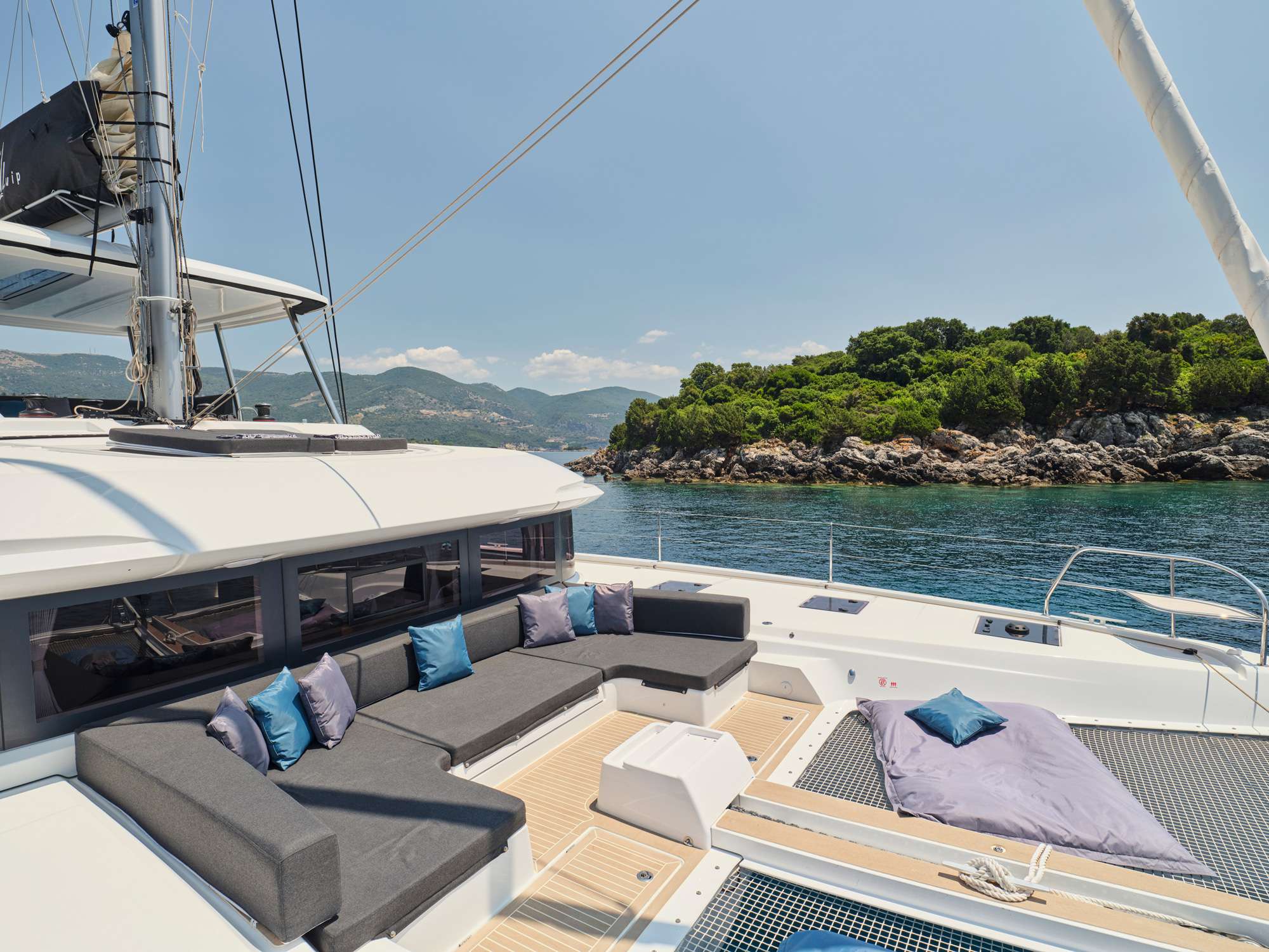 Crewed Catamaran AZUL photo 8