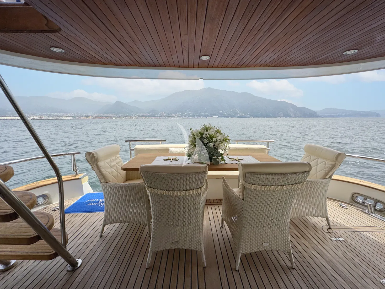 Luxury Crewed Motor Yacht AZUR photo 7