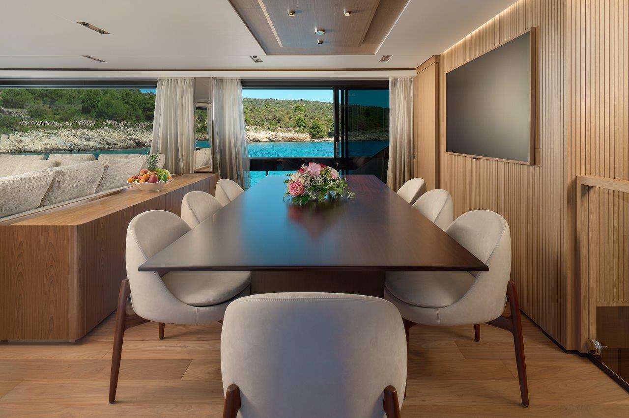 Luxury Crewed Motor Yacht B.A.13 photo 5