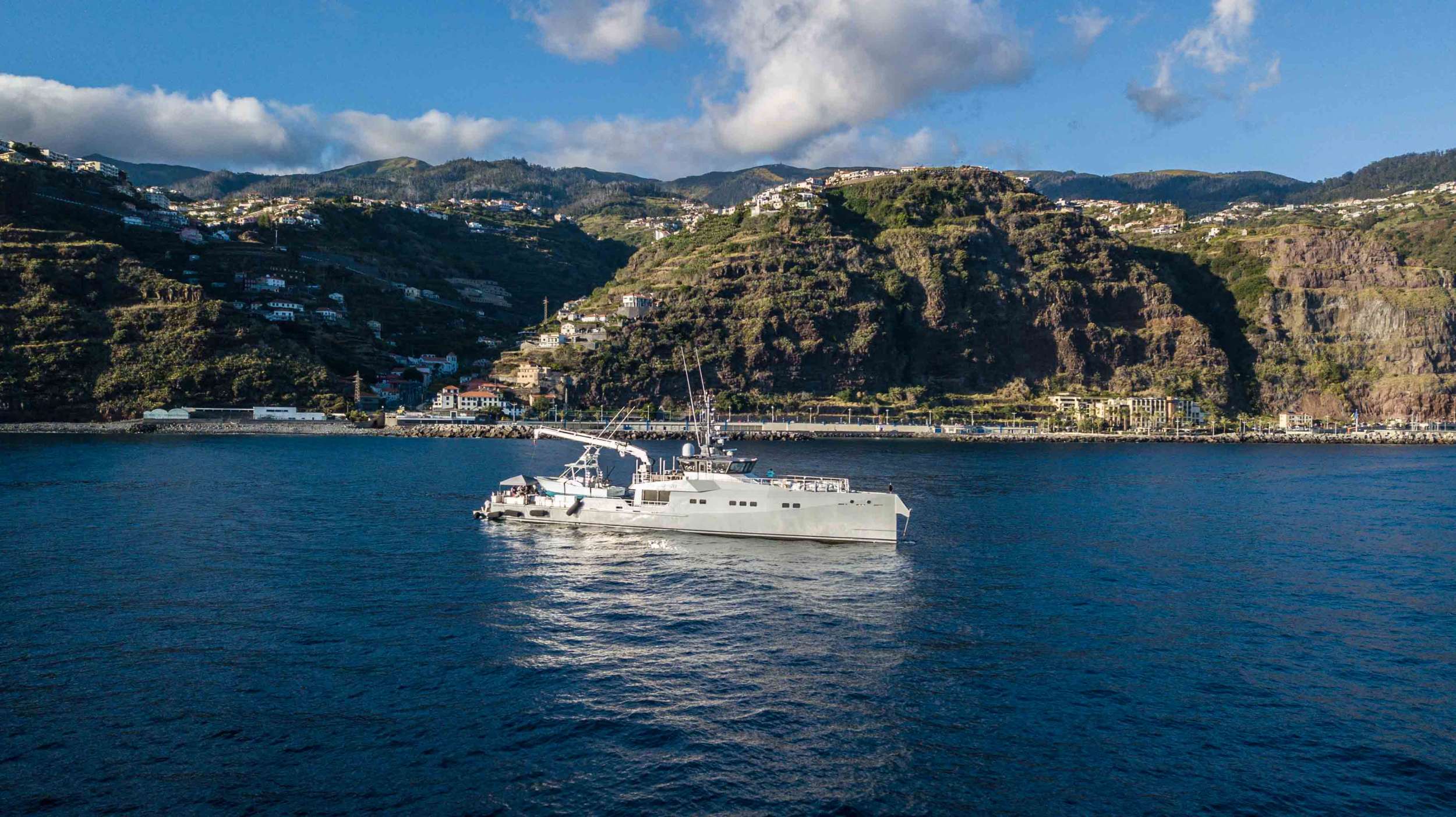 Crewed Motor Yacht BAD COMPANY SUPPORT photo 6