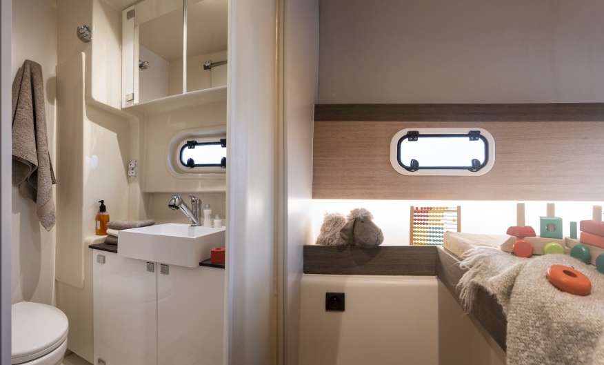 Bareboat Catamaran Bali 4.0 photo 7