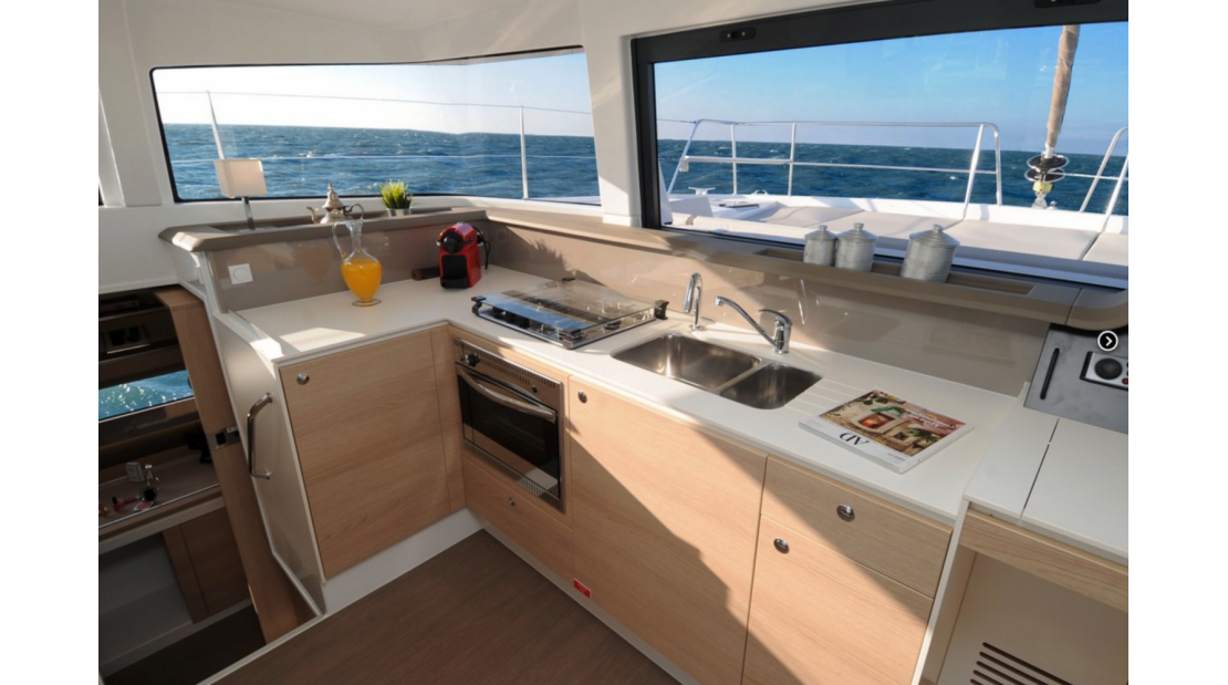 Bareboat Catamaran Bali 4.1 photo 5