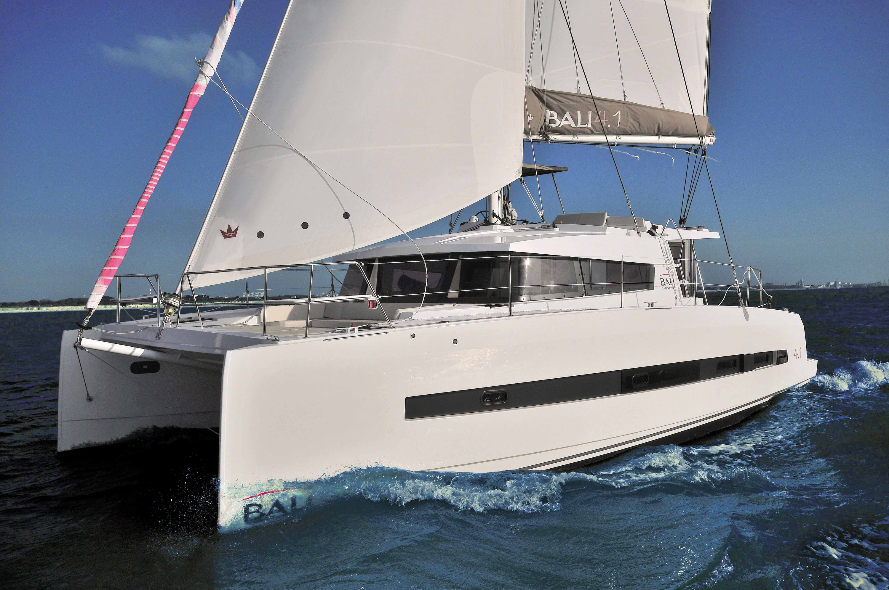Bareboat Catamaran Bali 4.1