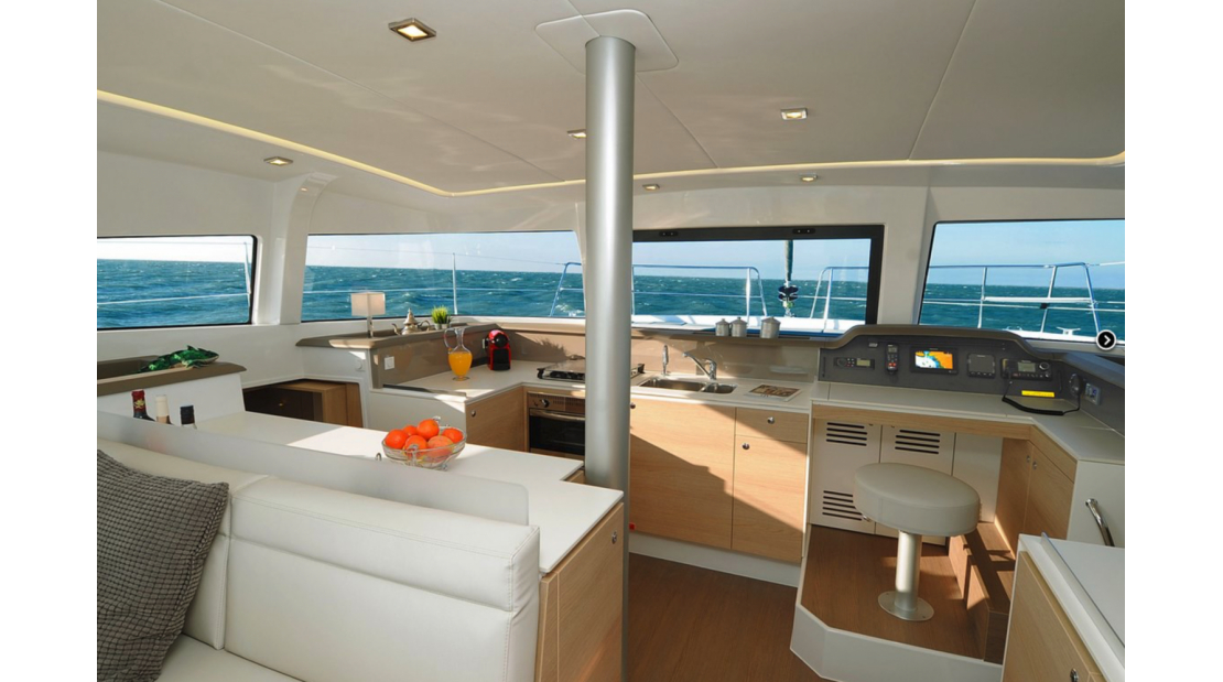 Bareboat Catamaran Bali 4.1 photo 4