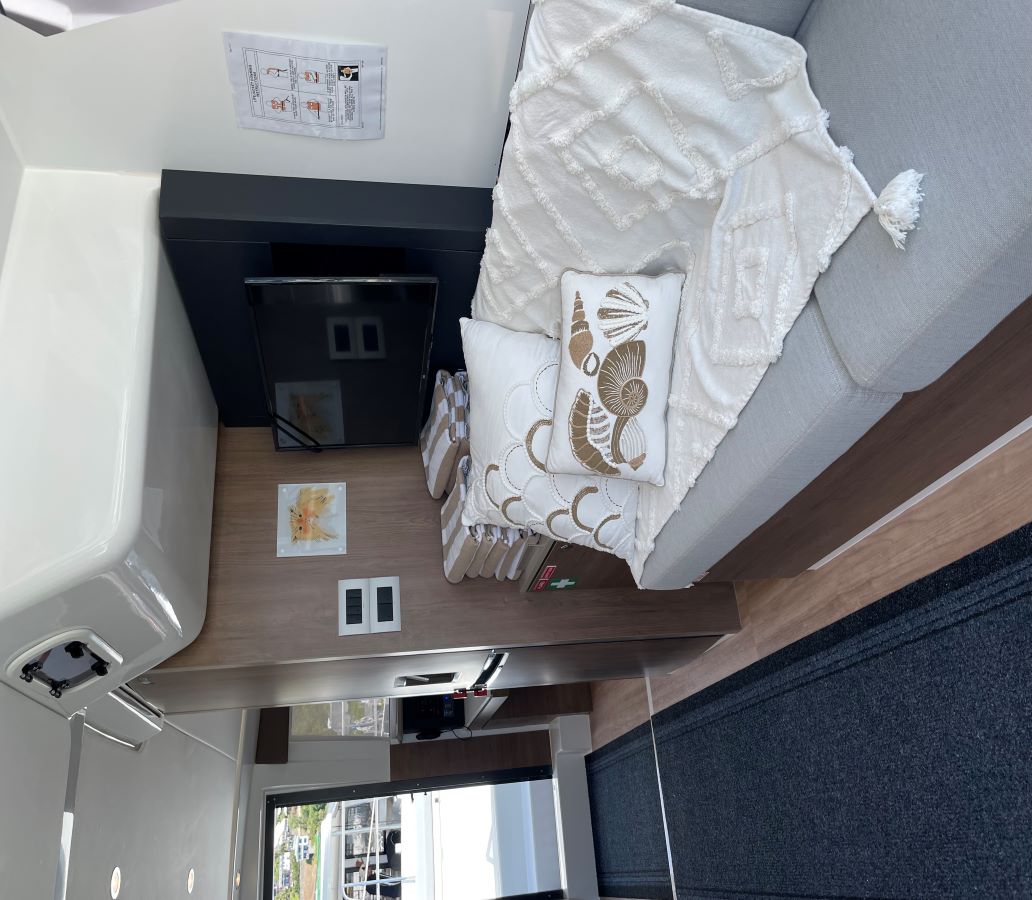 Bareboat Catamaran Bali 4.2 photo 4