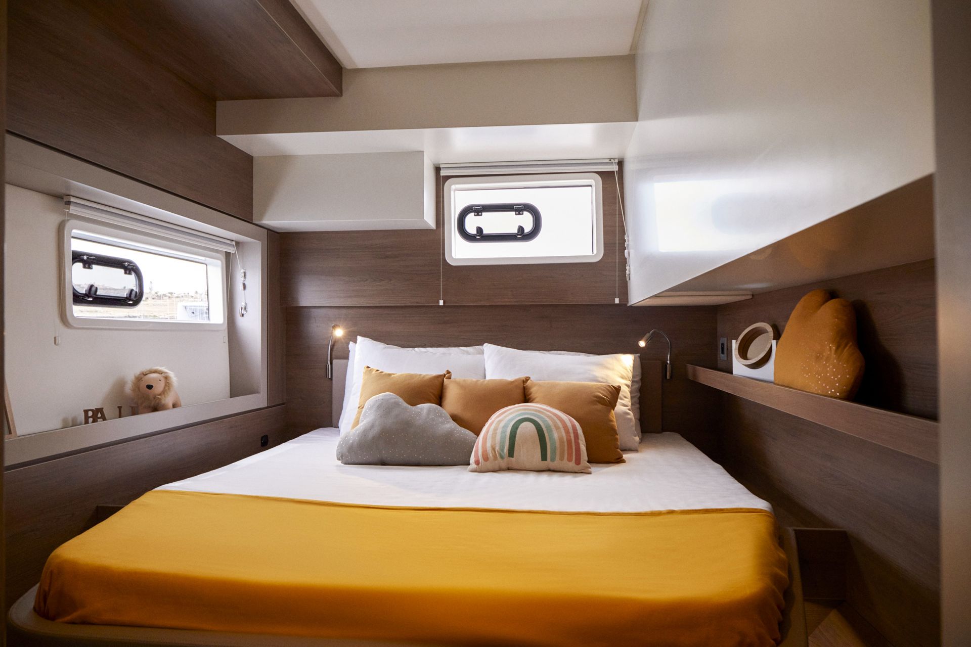 Bareboat Catamaran Bali 4.4 photo 4