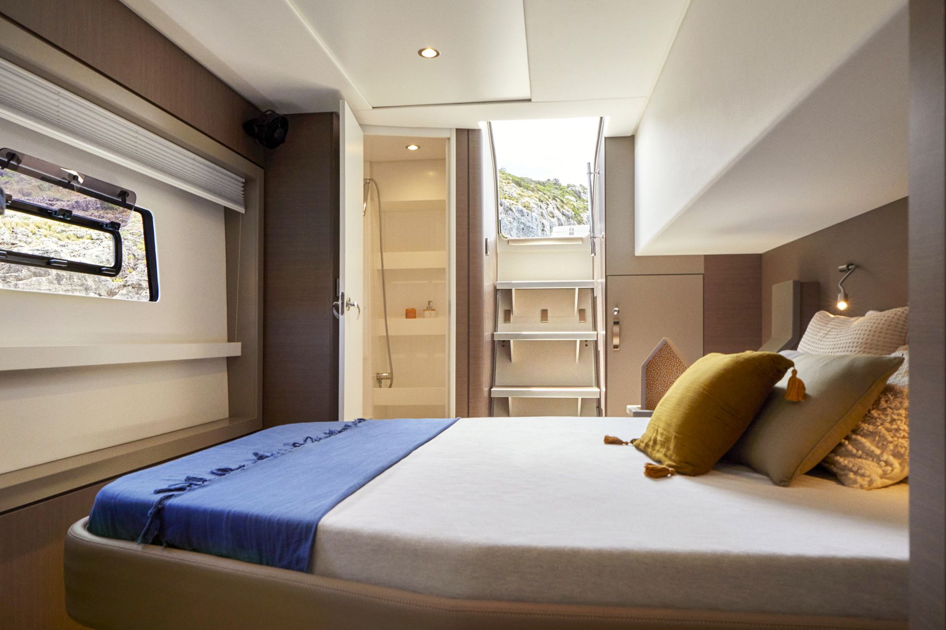 Bareboat Catamaran Bali 4.4 photo 5