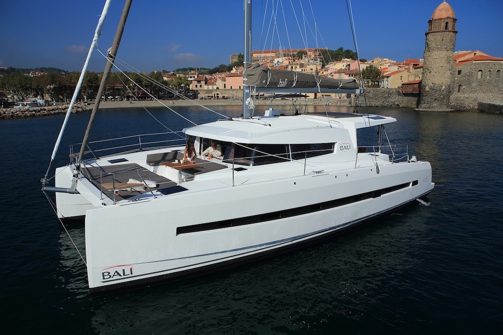 Bareboat Catamaran Bali 4.5 with watermaker & A/C