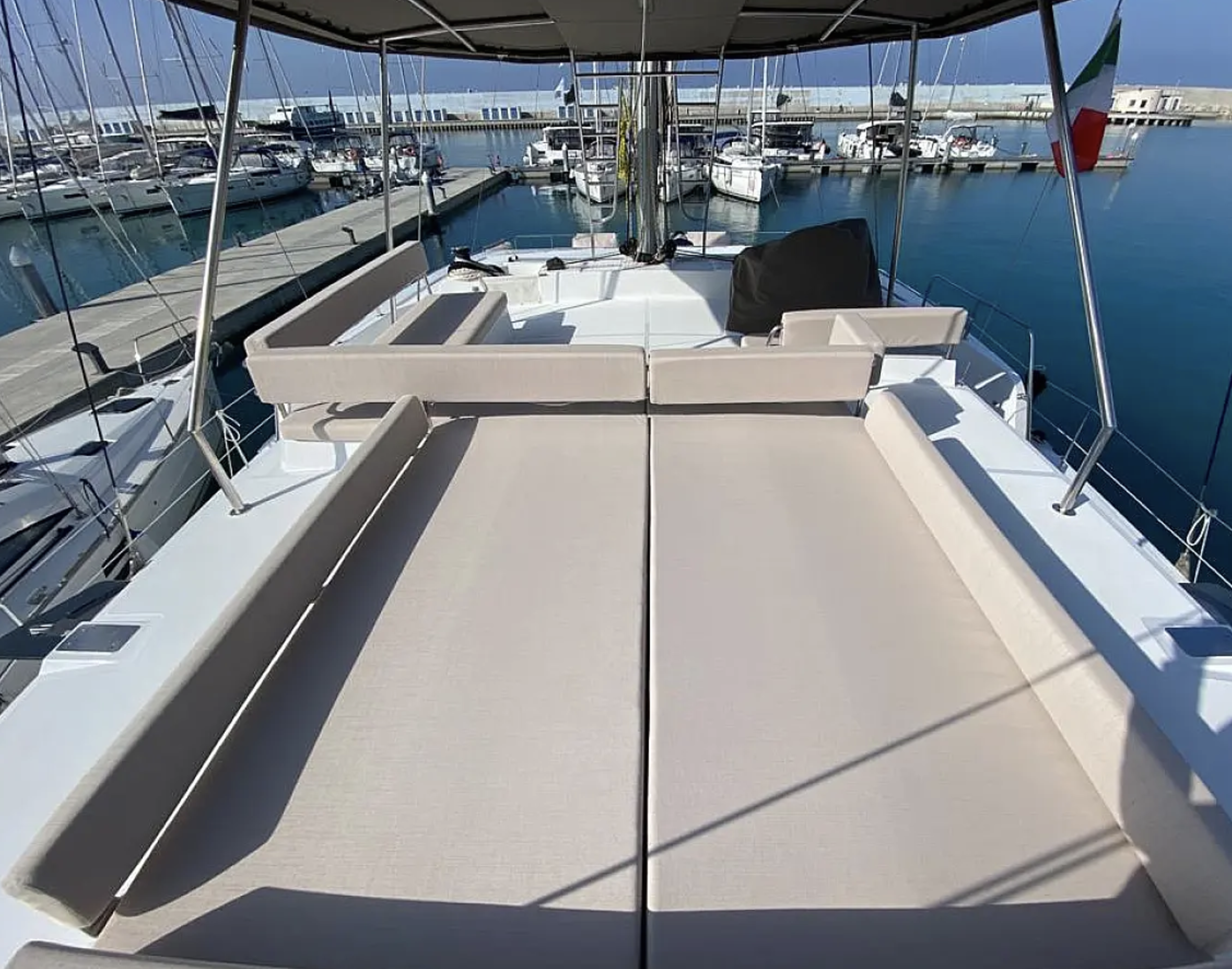 Bareboat Catamaran Bali 4.8 photo 3