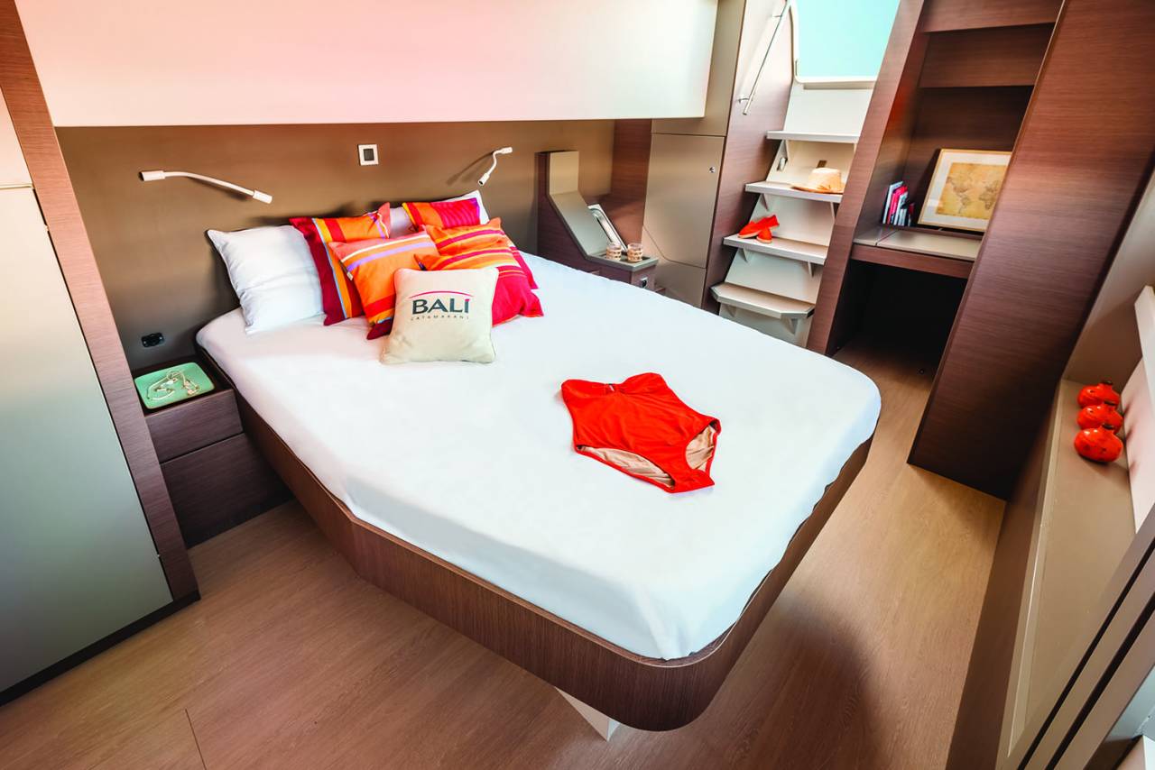 Bareboat Catamaran Bali 4.8 photo 7