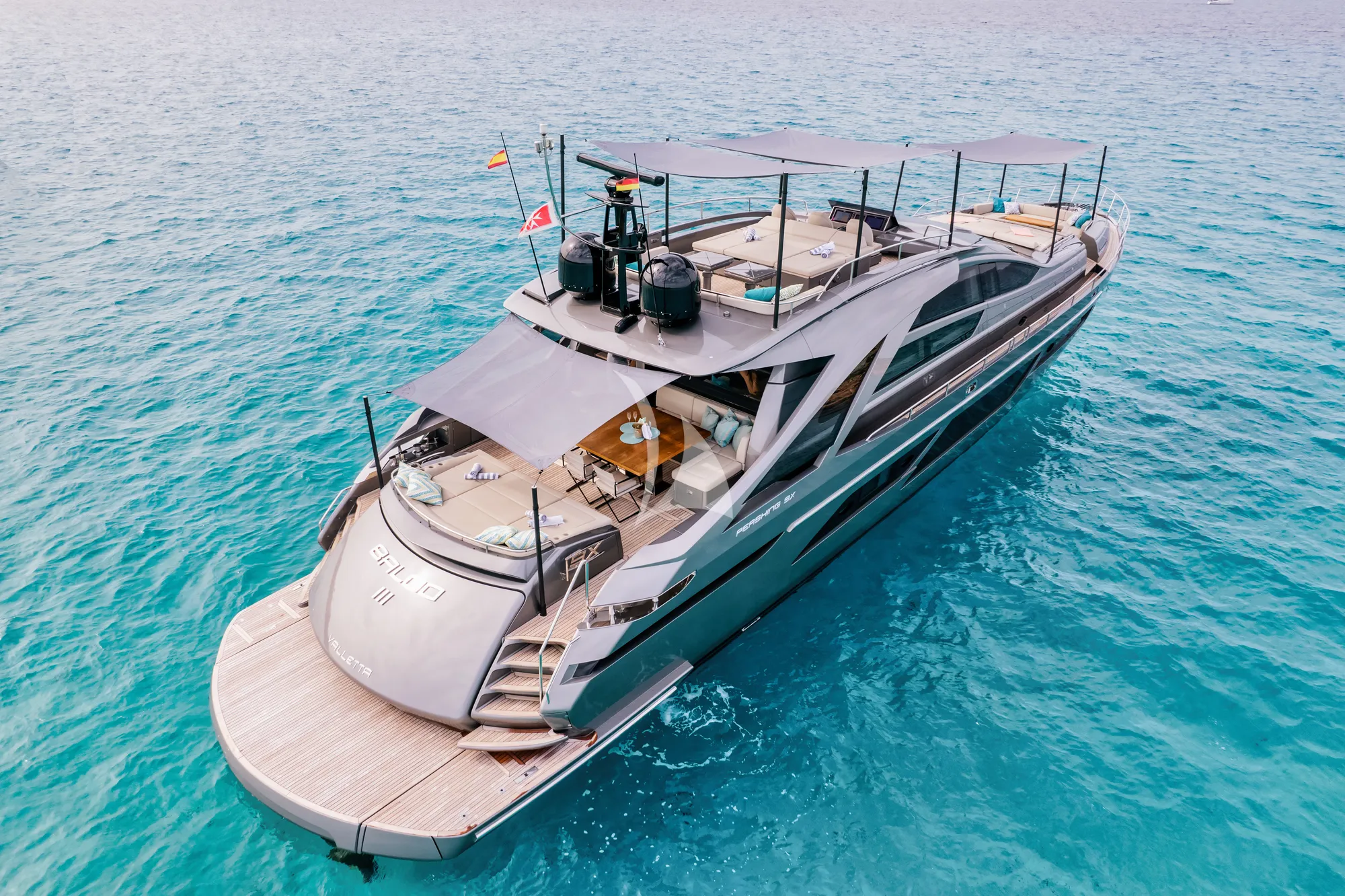 Luxury Crewed Motor Yacht BALOO III photo 4