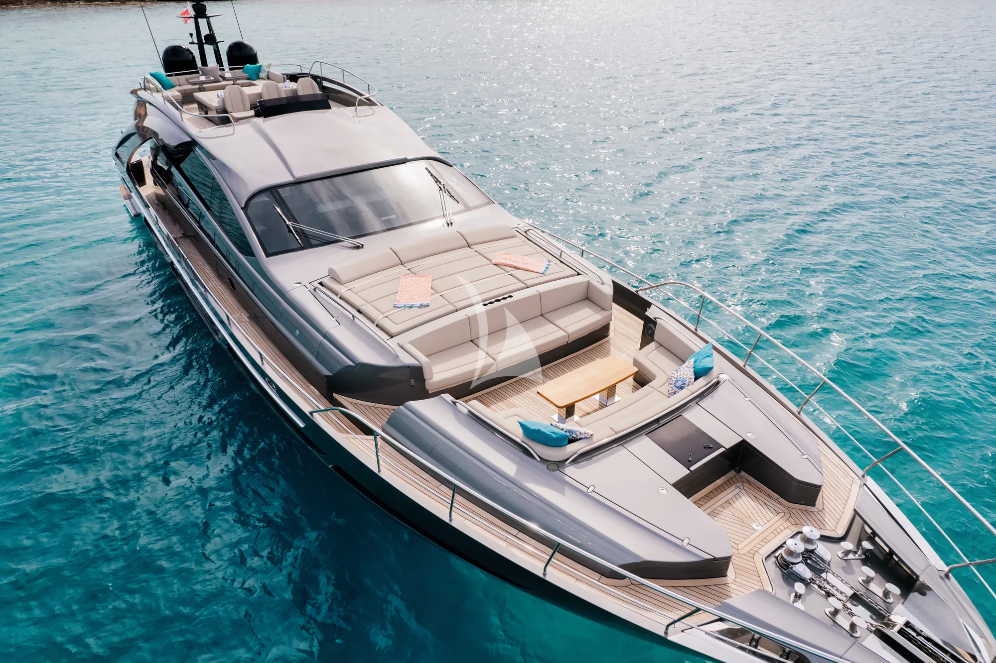 Luxury Crewed Motor Yacht BALOO III photo 5