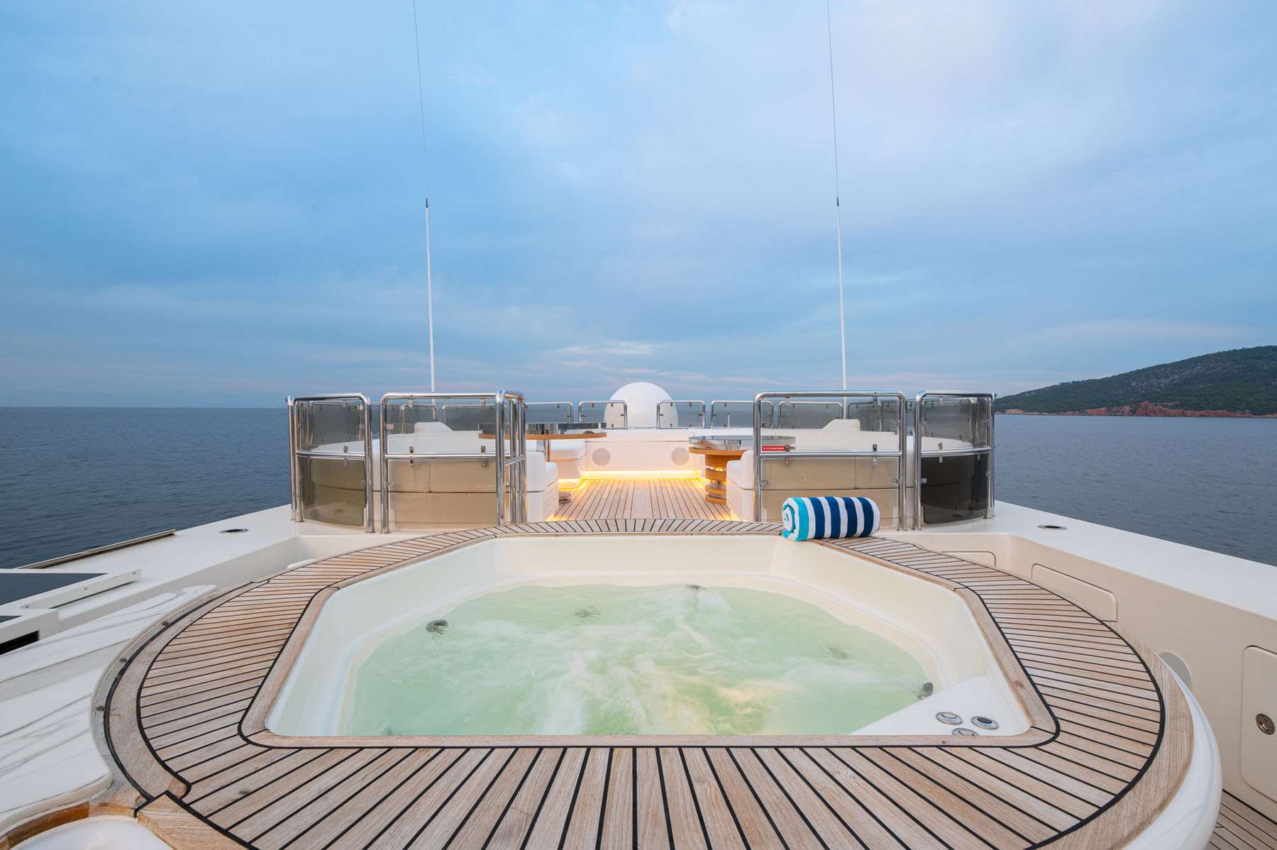 Luxury Crewed Motor Yacht BARENTS photo 5