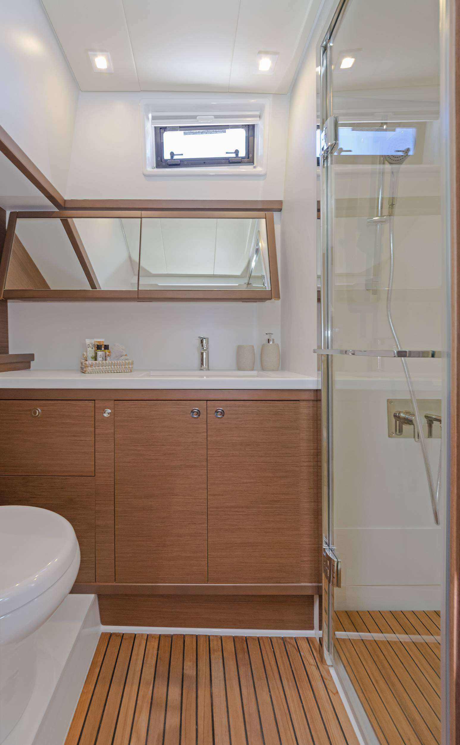 Crewed Catamaran BARON photo 8