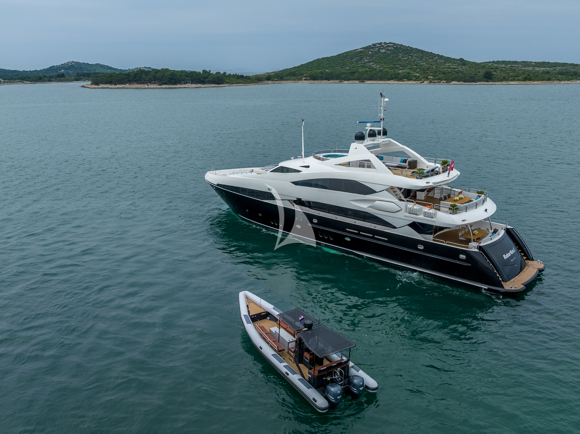 Luxury Crewed Motor Yacht KATARIINA I photo 3