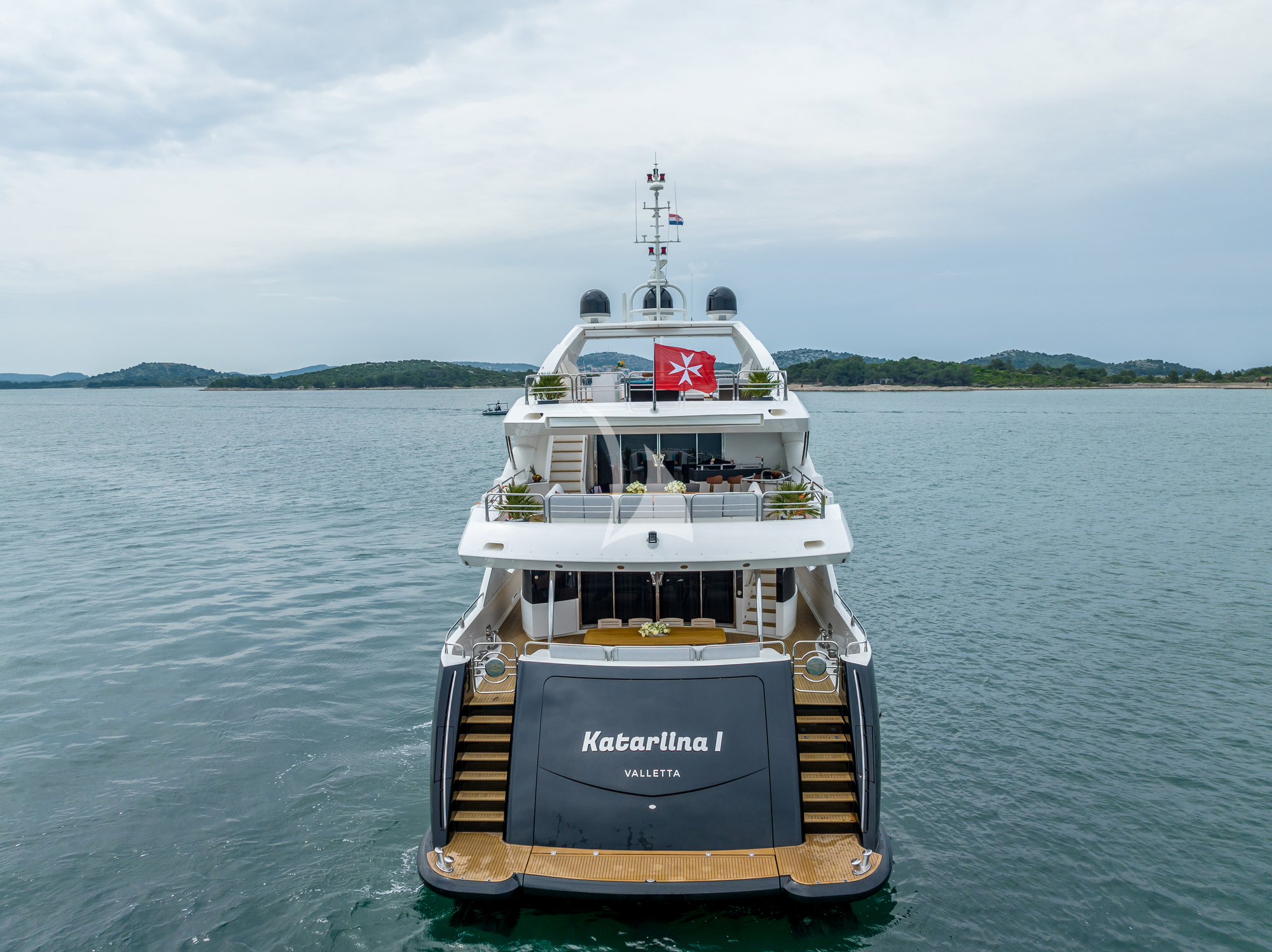 Luxury Crewed Motor Yacht KATARIINA I photo 5