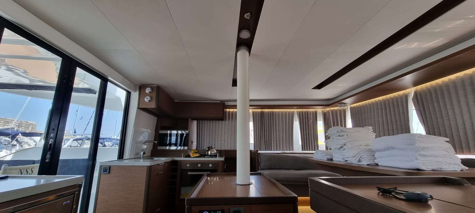 Crewed Catamaran BATEN KAITOS II photo 3