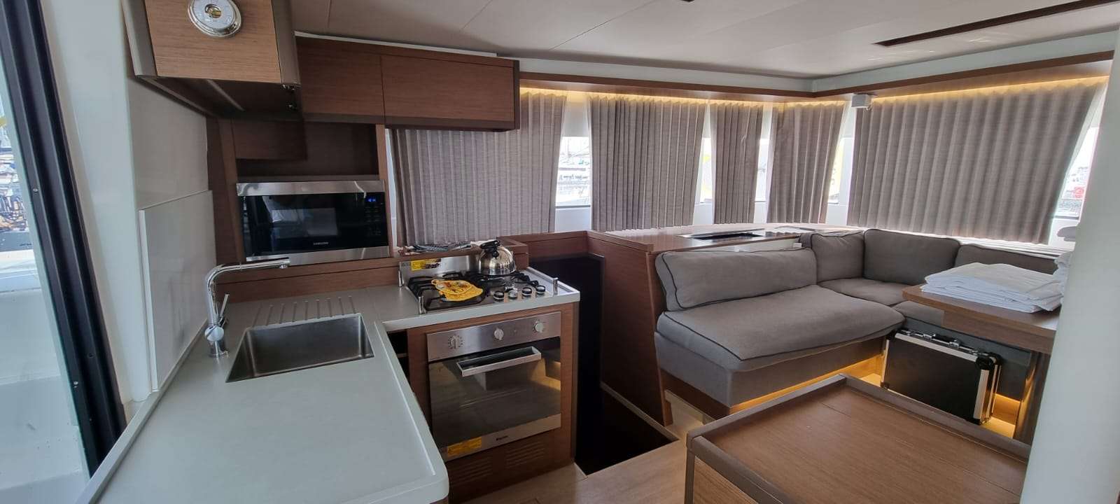 Crewed Catamaran BATEN KAITOS II photo 4