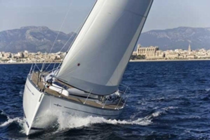 Bareboat Sailing Yacht Bavaria 38 photo 3