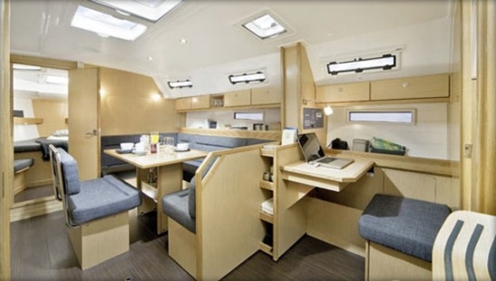 Bareboat Sailing Yacht Bavaria 40 photo 3