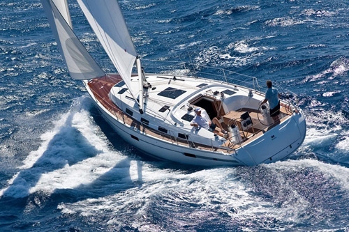 Bareboat Sailing Yacht Bavaria 40