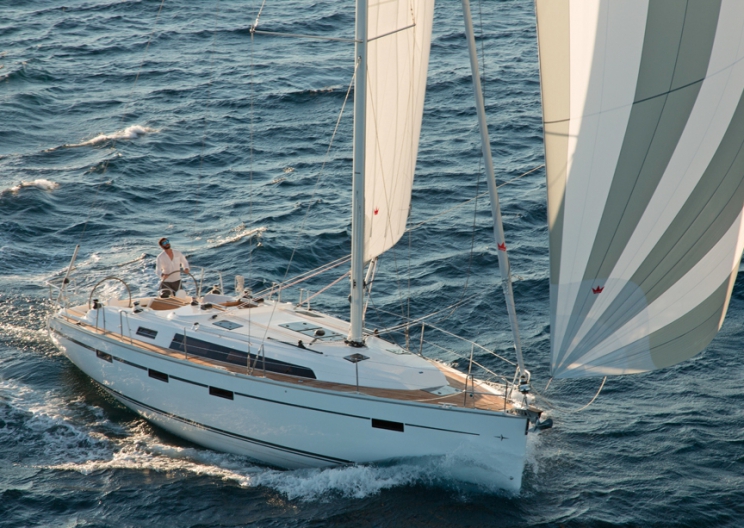 Bareboat Sailing Yacht Bavaria 41 photo 3