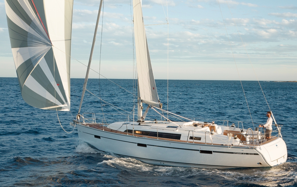 Bareboat Sailing Yacht Bavaria 41 Cruiser photo 5