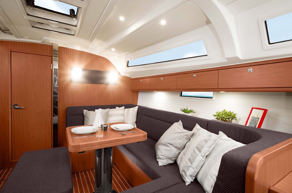 Bareboat Sailing Yacht Bavaria 41 Cruiser photo 4