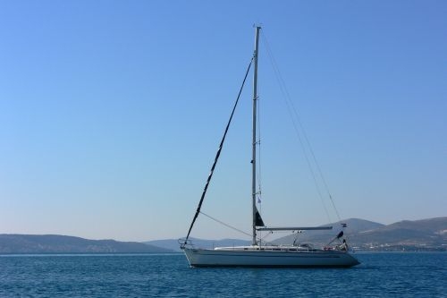 Bareboat Sailing Yacht Bavaria 44 photo 5