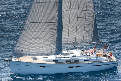 Bareboat Sailing Yacht Bavaria 45