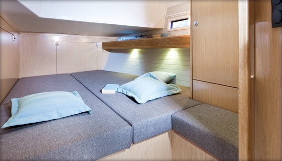 Bareboat Sailing Yacht Bavria 45-3 cabins-Annapolis photo 4