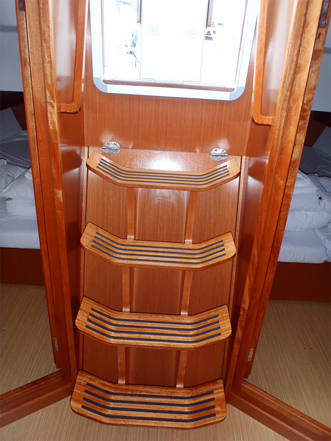 Bareboat Sailing Yacht Bavaria 45 photo 6