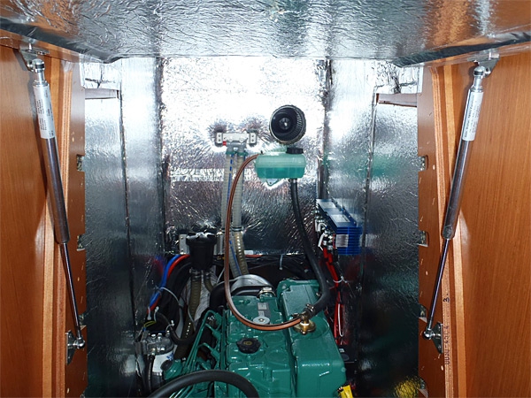 Bareboat Sailing Yacht Bavaria 45 photo 4