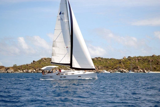 Bareboat Sailing Yacht Bavaria 45 photo 4
