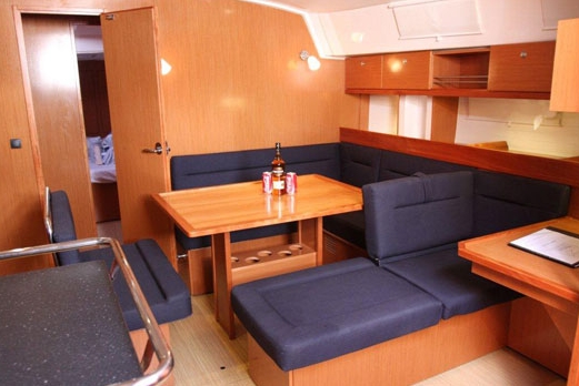 Bareboat Sailing Yacht Bavaria 45 photo 7