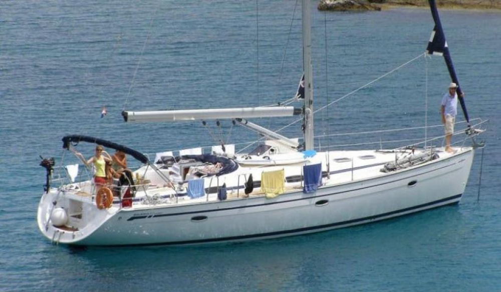 Bareboat Sailboat BAVARIA 46 photo 3