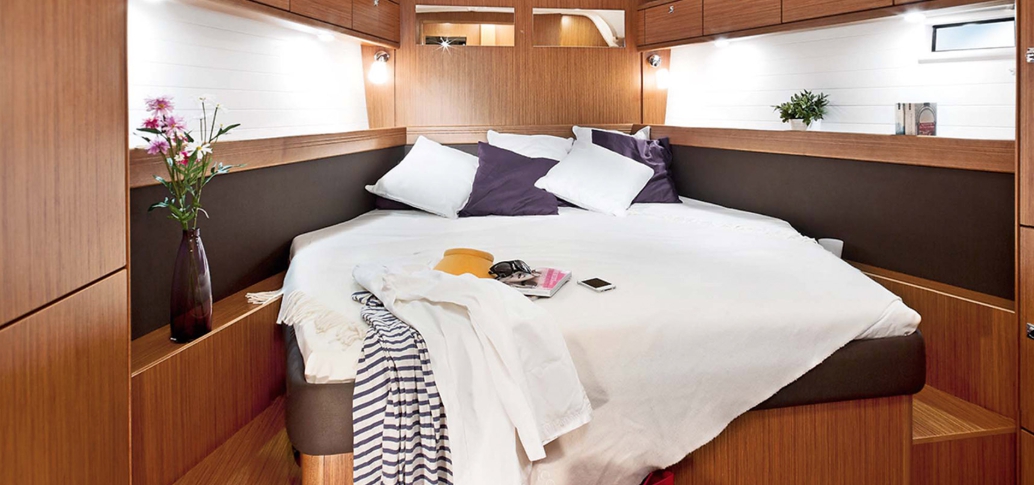 Bareboat Sailing Yacht Bavaria 46 photo 8