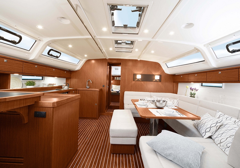 Bareboat Sailing Yacht Bavaria 51 photo 7