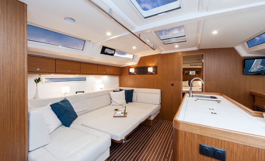 Bareboat Sailing Yacht Bavaria 56 Cruiser photo 5