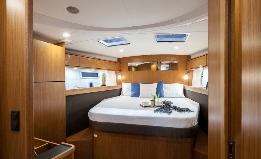 Bareboat Sailing Yacht Bavaria 56 Cruiser photo 7