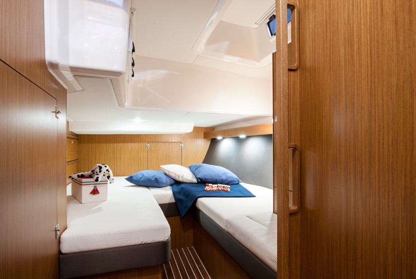 Bareboat Sailing Yacht Bavaria 56 Cruiser photo 8