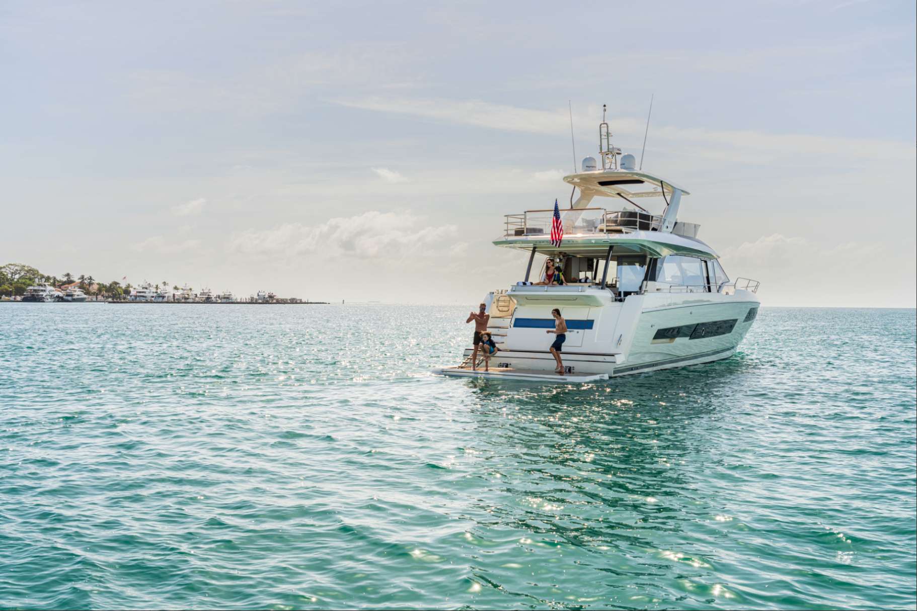 Crewed Motor Yacht BAZINGA photo 5