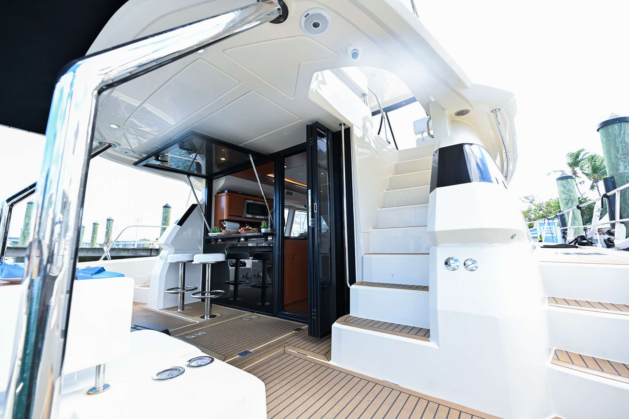 Luxury Crewed Catamaran BEACH BOOMER I photo 6