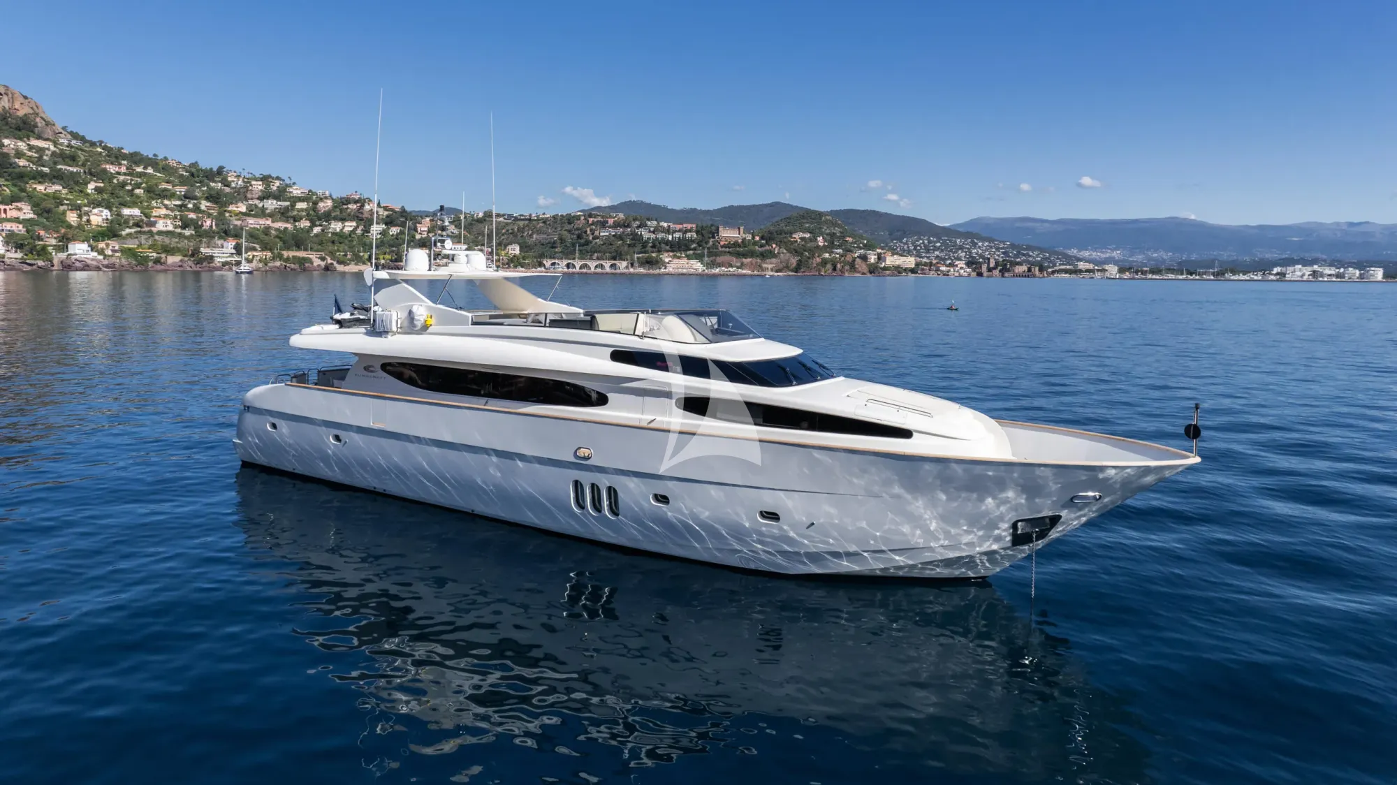 Crewed Motor Yacht BEIJA FLORE photo 5