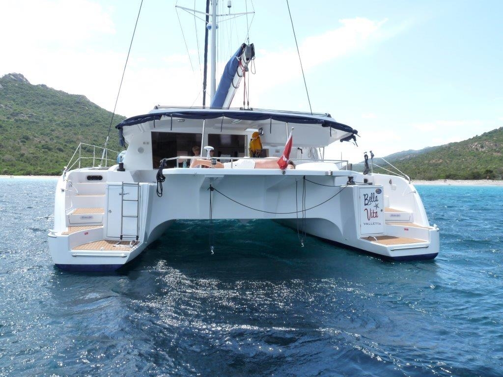 Bareboat Catamaran BELLA VITA photo 6