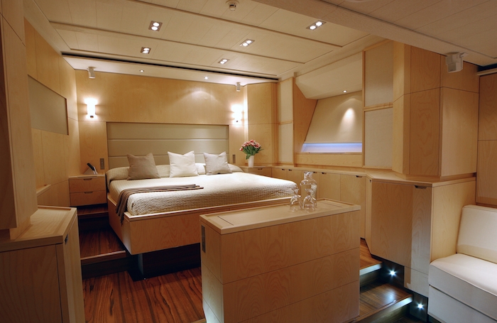 Luxury Crewed Sailing Yacht BELLA RAGAZZA photo 5